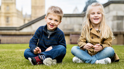 best-travel-family-photographer-in-london_small